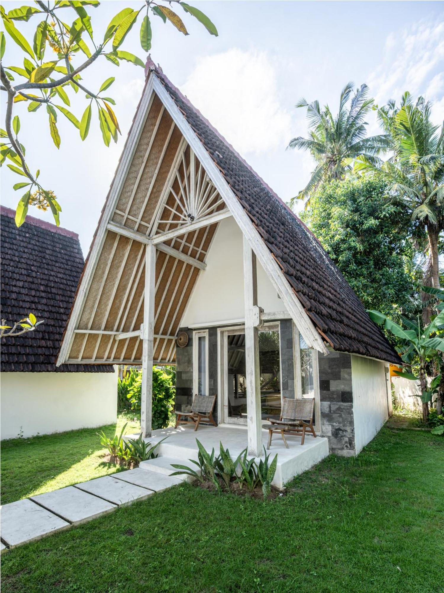 Sunset House Ceningan, 10 Person Beachview Private Villa *